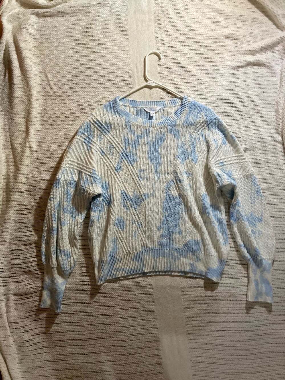 Time and Tru Blue Tie Dye Sweater